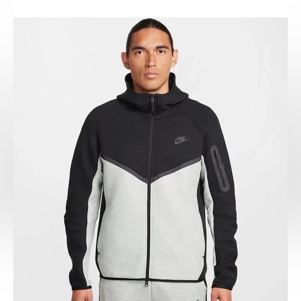 Nike Tech Fleece Windrunner Jacket Men’s Sz XS Black Grey HV0949-011